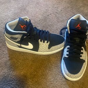 Air Jordan 1 Mid SE 'Elephant Toe' size 8 men